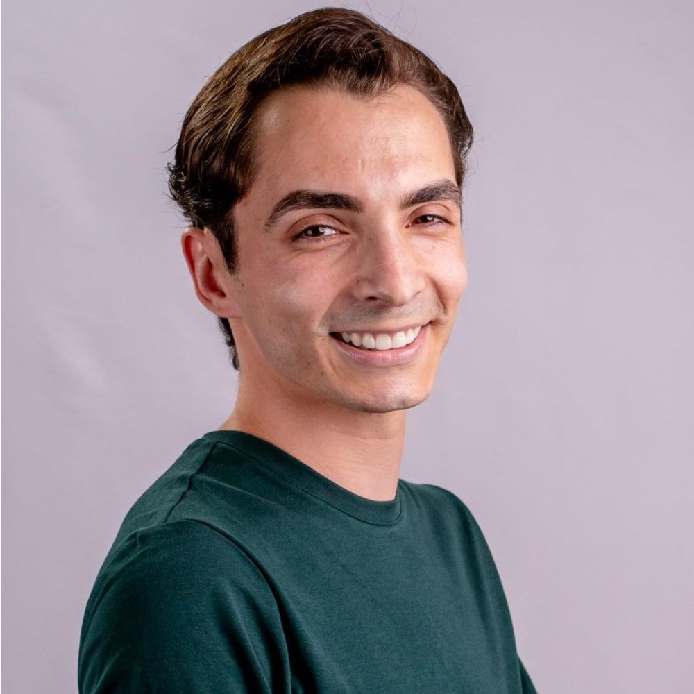 Meet your Posher, Alek